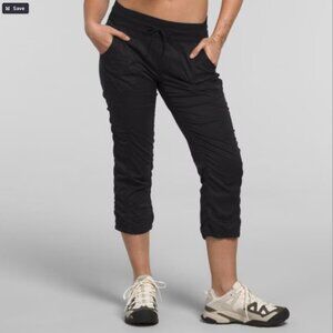 North Face - Aphrodite 2.0 Capri Pants in Black